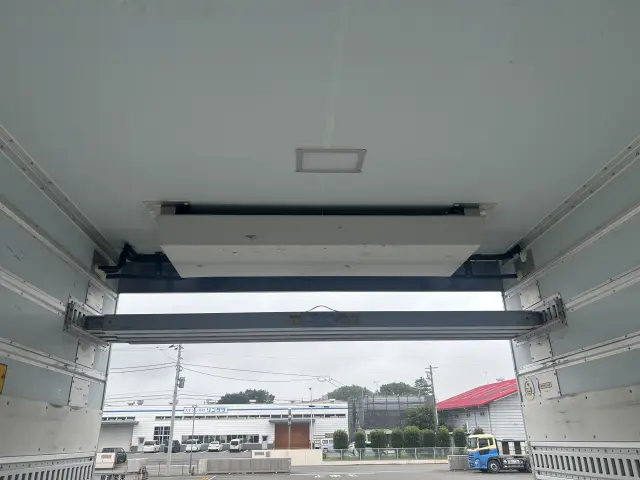 いすゞ ギガ 2PG-CYJ77Cの写真12