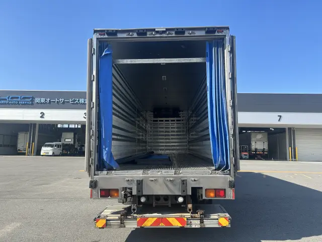 いすゞ ギガ 2KG-CYJ77Cの写真10