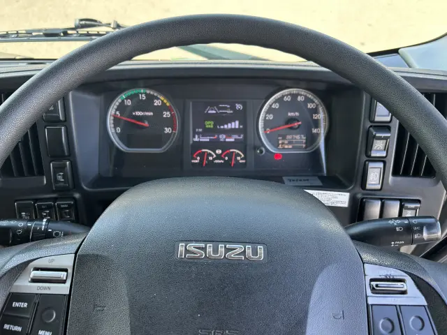 いすゞ ギガ 2KG-CYJ77Cの写真22