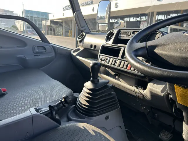 日野 デュトロ TKG-XZU655Mの写真14