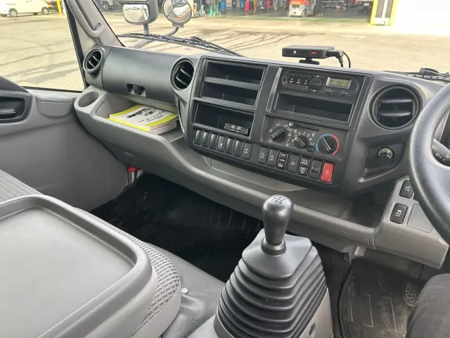 日野 デュトロ TKG-XZU775Mの写真16