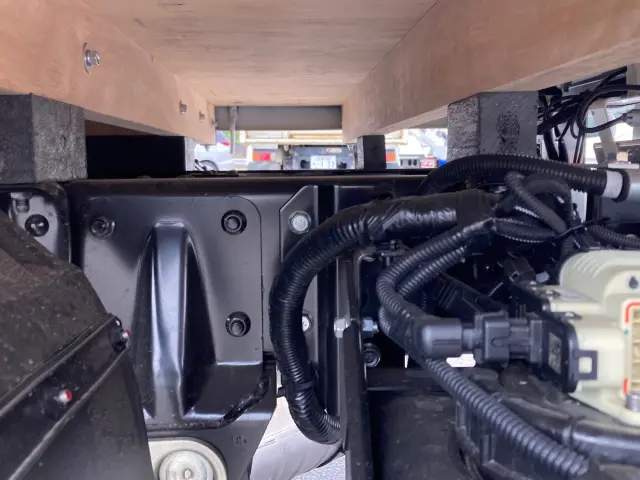 三菱 キャンター 2RG-FBA20(2WD)の写真10