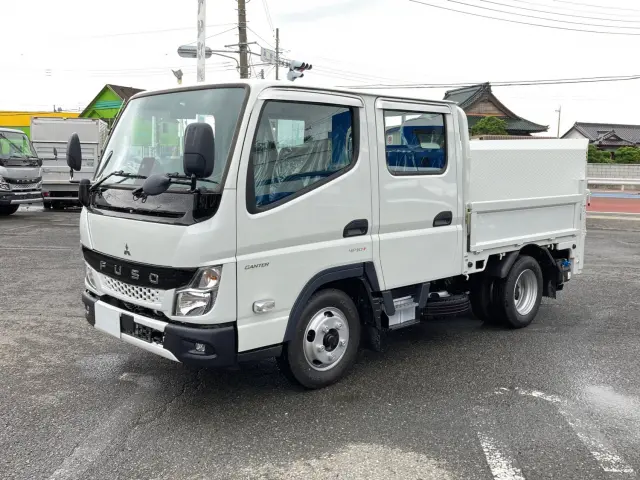 三菱 キャンター 2RG-FBA20(2WD)の写真1