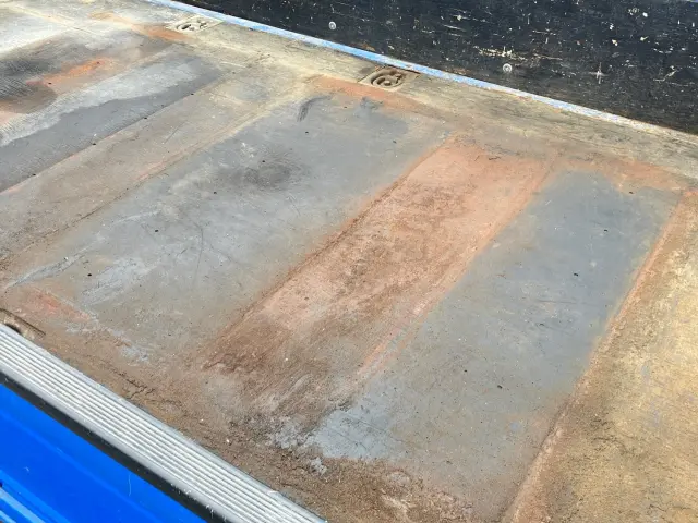 いすゞ エルフ TRG-NJR85A(2WD)の写真9