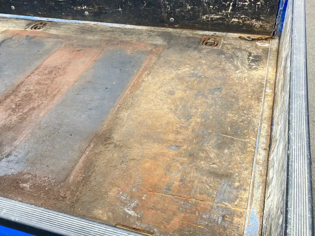 いすゞ エルフ TRG-NJR85A(2WD)の写真10