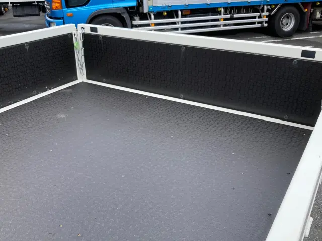 日野 デュトロ 2KG-XZC605M(2WD)の写真9