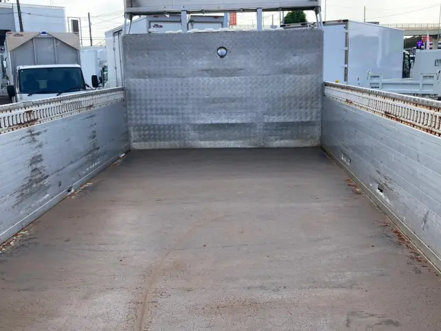 いすゞ フォワード TKG-FRR90S1(2WD)の写真8