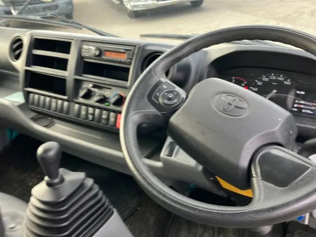 トヨタ ダイナ 2RG-XZU720(2WD)の写真18