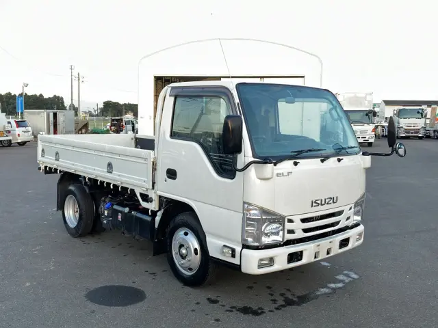 いすゞ エルフ 2RG-NKR88A(2WD)の写真2