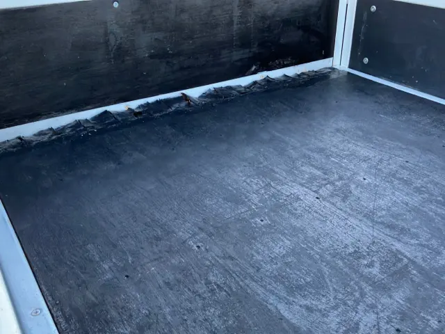 いすゞ エルフ 2RG-NKR88A(2WD)の写真8