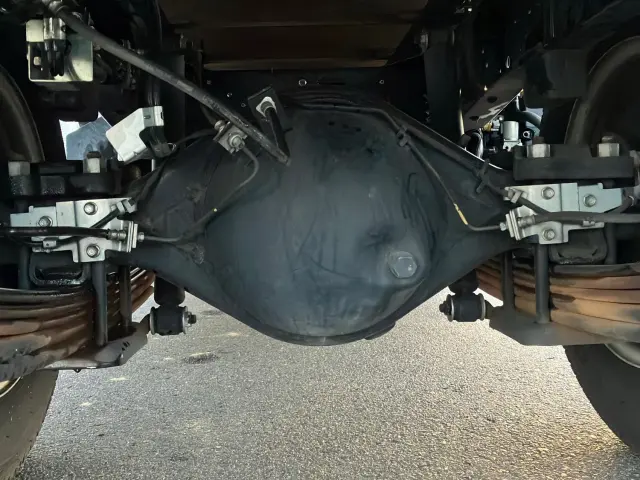 いすゞ エルフ 2RG-NKR88A(2WD)の写真13