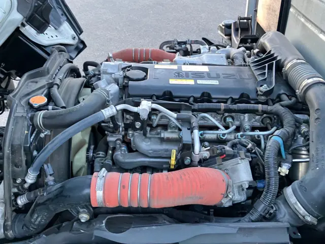 いすゞ エルフ 2RG-NKR88A(2WD)の写真14