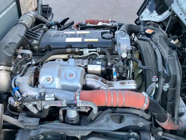 いすゞ エルフ 2RG-NKR88A(2WD)の写真15