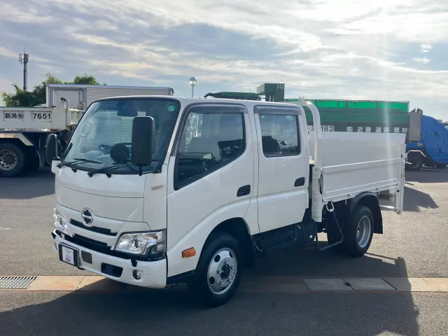 日野 デュトロ 2DG-XZU685M(4WD)の写真1