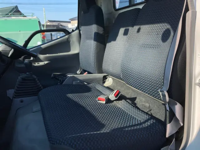 日野 デュトロ 2RG-XZU655(2WD)の写真16