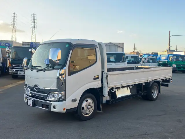 日野 デュトロ 2RG-XZC655M(2WD)の写真1