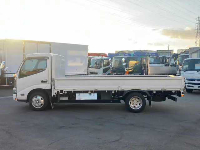 日野 デュトロ 2RG-XZC655M(2WD)の写真5