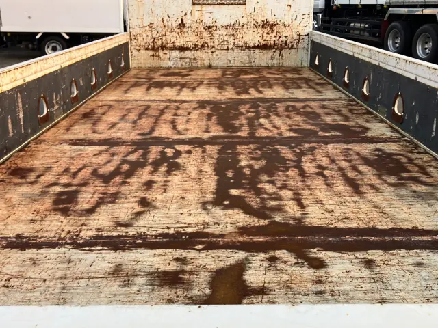 三菱 キャンター 2PG-FEB90(2WD)の写真7