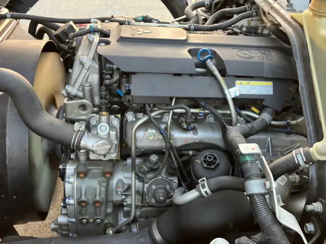 三菱 キャンター 2PG-FEB90(2WD)の写真14