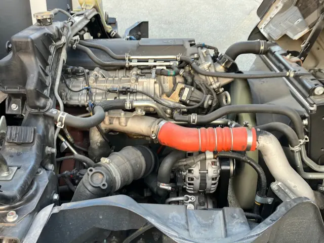 三菱 キャンター 2PG-FEB90(2WD)の写真15