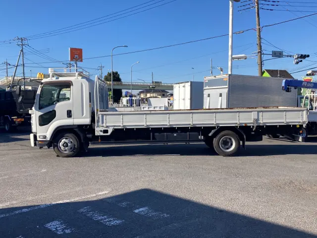 いすゞ フォワード TKG-FRR90S2(2WD)の写真5