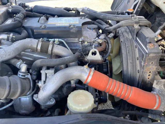 いすゞ フォワード TKG-FRR90S2(2WD)の写真16