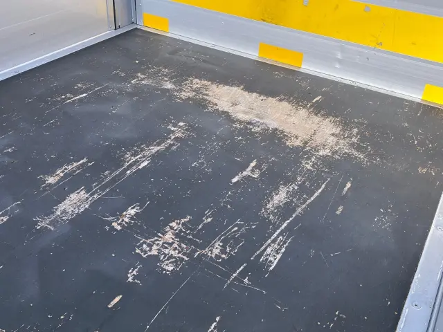 三菱 キャンター 2RG-FBA20(2WD)の写真10