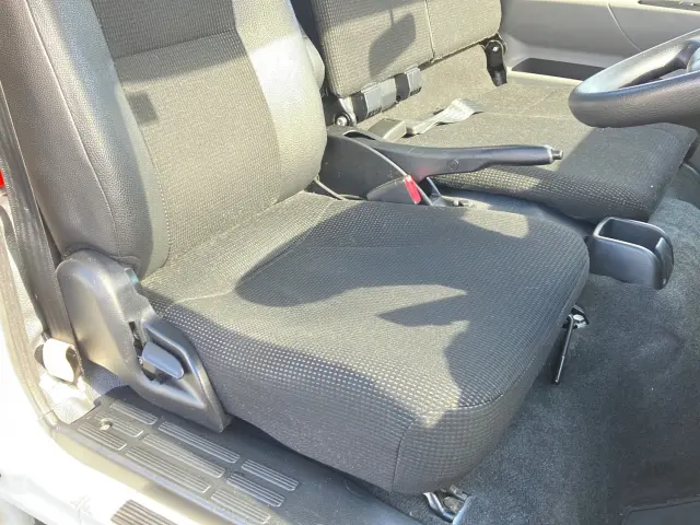 三菱 キャンター 2RG-FBA20(2WD)の写真17