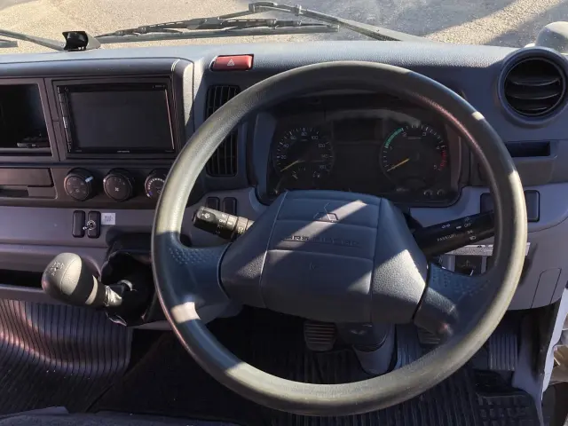 三菱 キャンター TKG-FBA20(2WD)の写真19