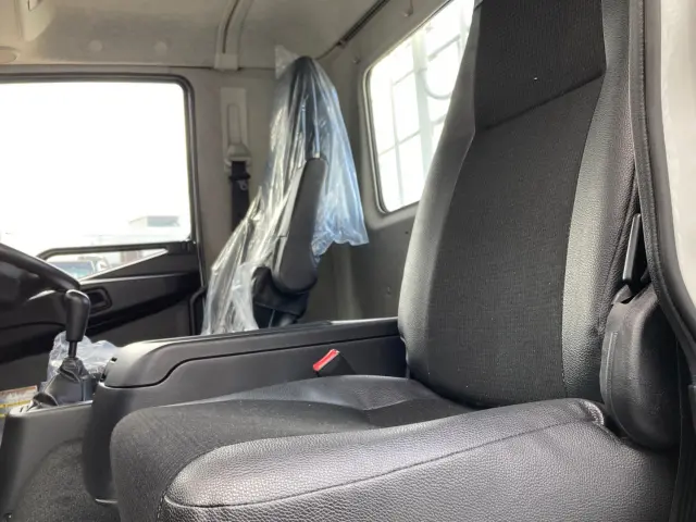 三菱 ファイター 2KG-FK72F(2WD)の写真18