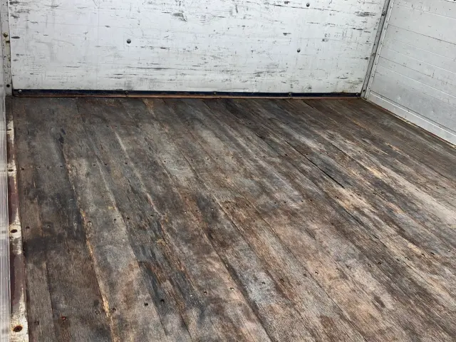 いすゞ フォワード PKG-FRR90S1(2WD)の写真8