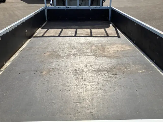 日産 アトラス TRG-FGA2W(4WD)の写真8