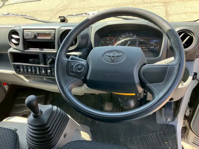 トヨタ ダイナ 2RG-XZC605(2WD)の写真17