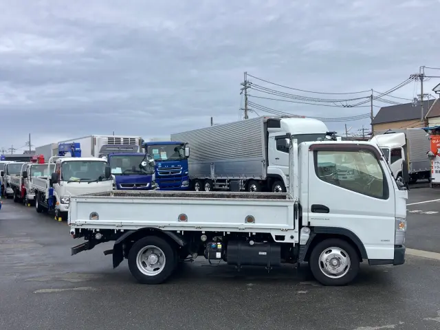 三菱 キャンター TPG-FBA20(2WD)の写真6