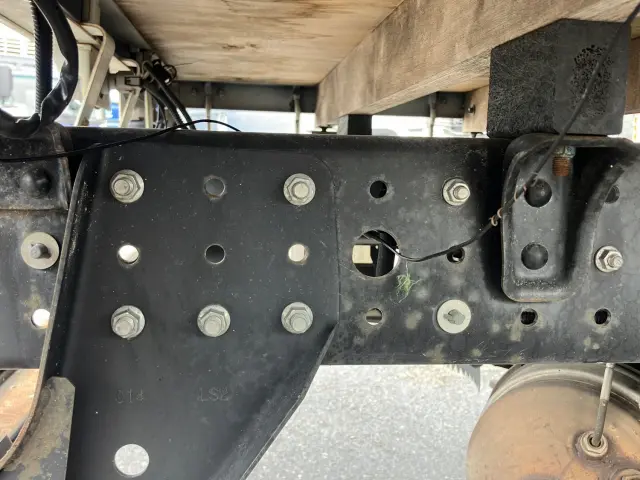 三菱 キャンター TPG-FBA20(2WD)の写真12