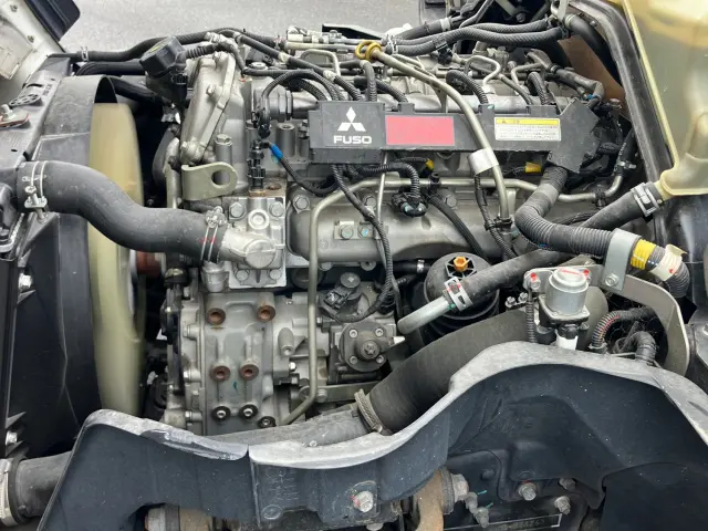 三菱 キャンター TPG-FBA20(2WD)の写真14