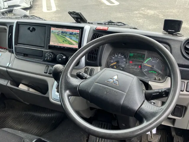 三菱 キャンター TPG-FBA20(2WD)の写真18
