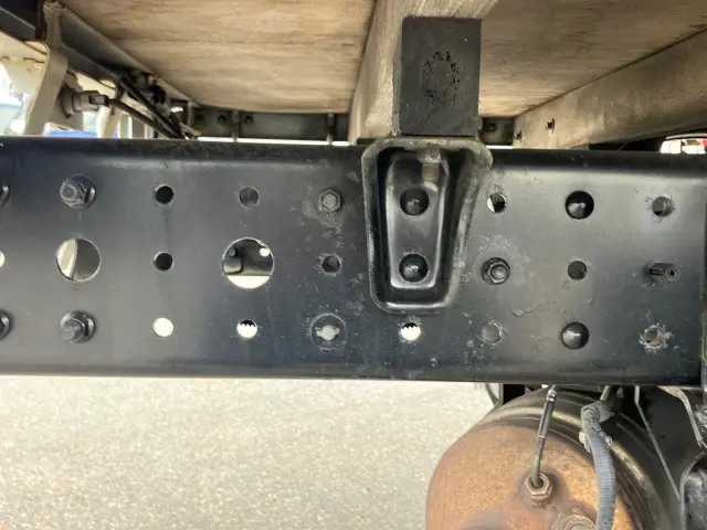 三菱 キャンター TPG-FBA20(2WD)の写真12