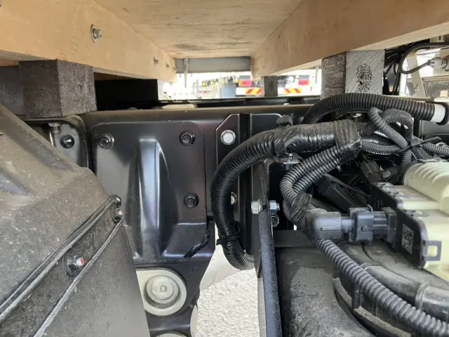 三菱 キャンター 2RG-FBA20(2WD)の写真10