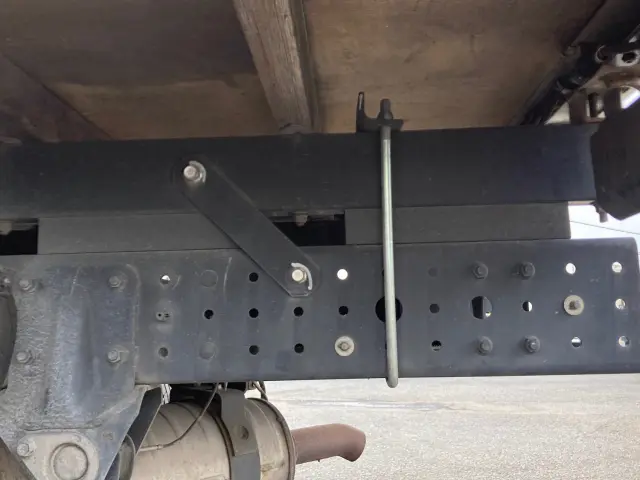 日産 アトラス TKG-FBA5W(2WD)の写真12