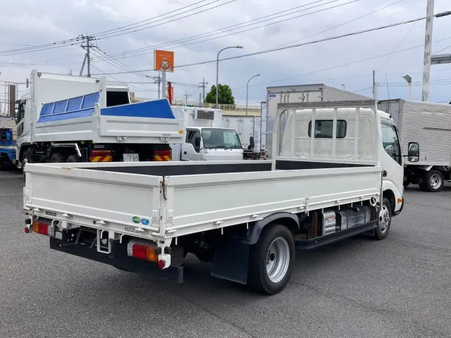 トヨタ ダイナ 2RG-XZU655(2WD)の写真3
