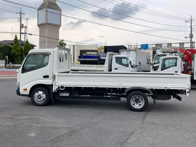トヨタ ダイナ 2RG-XZU655(2WD)の写真5