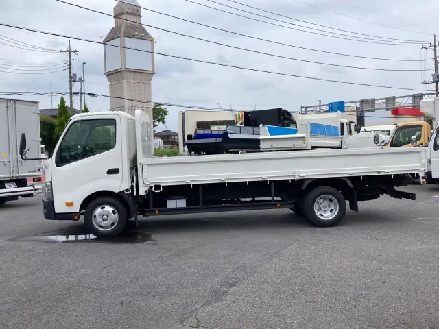 トヨタ ダイナ 2RG-XZU720(2WD)の写真5