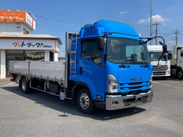 いすゞ フォワード 2RG-FRR90S2(2WD)の写真2
