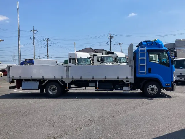 いすゞ フォワード 2RG-FRR90S2(2WD)の写真6