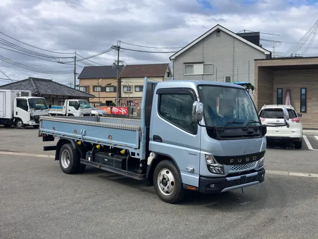 三菱 キャンター 2RG-FEAV0(2WD)の写真2