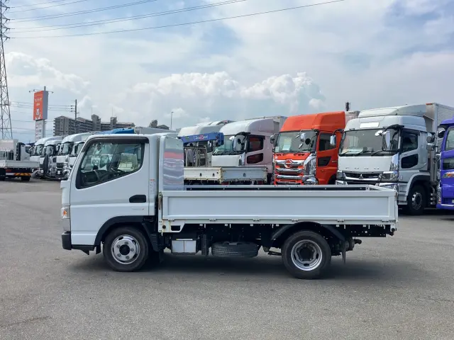 三菱 キャンター 2RG-FBA20(2WD)の写真5