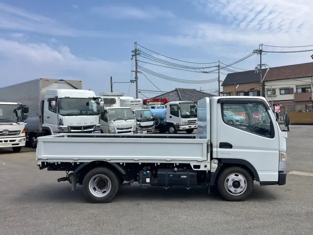 三菱 キャンター 2RG-FBA20(2WD)の写真6