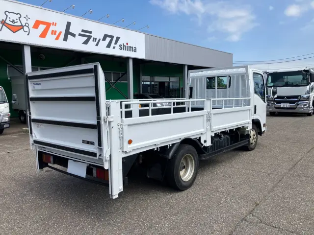 いすゞ エルフ TRG-NMR85AR(2WD)の写真3