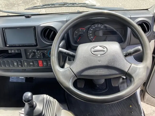 日野 デュトロ TKG-XZU605M(2WD)の写真18